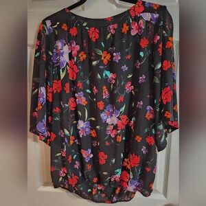 Reitmans Boatneck Blouse, Size XL, Red Floral & Black